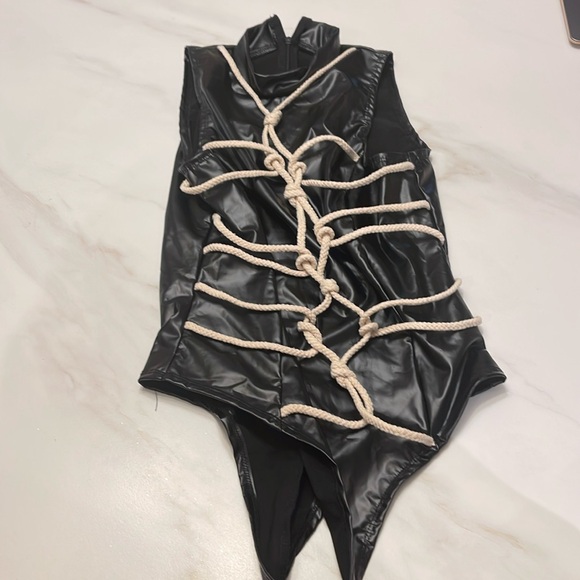 Bodysuit - Picture 1 of 2